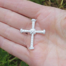 Real Diamond Cross Necklace in 18k white gold for sale