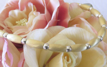 Women's Heavy 14k Gold Necklace for sale- Oval Satin Yellow Beads & Polished White Beads