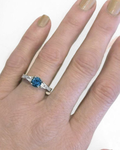 London Blue Topaz Ring in 14k white gold with engraving (GR-6072)