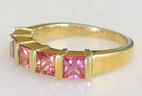 Vibrant Ombre Orange Peach Sapphire Ring in 14k Yellow Gold.