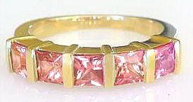 Vibrant Ombre Orange Peach Sapphire Ring in 14k Yellow Gold.