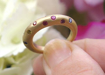 Round Burnished Natural Rainbow Sapphire Ring in real solid 14k yellow gold for sale