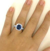 18k White Gold Sapphire Cushion Rings in 14k white gold