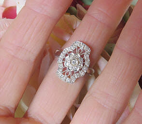 Vintage Design Open Lattice Design Diamond Ring in real 18k white gold for sale