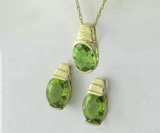 Peridot Earrings and Pendant in 14k yellow gold. Gift set.