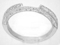 Natural blue sapphire band ring in gold