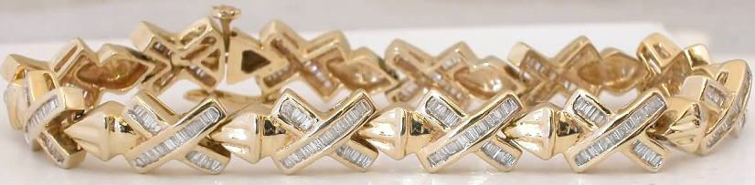 5.5 ctw Baguette Diamond Criss-Cross Bracelet in 14k yellow gold