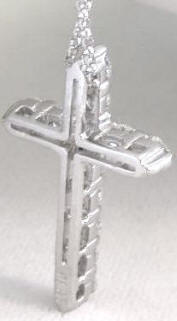 Round Diamond Crosses in 14k white gold