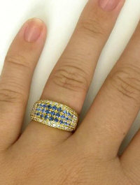 Shades of Sapphire and Diamond Ring in 18k yellow gold