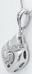 14k white gold Diamond Heart Pendant