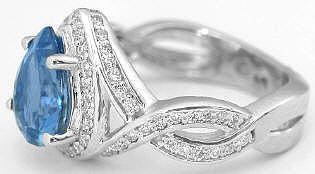 Pear Shape Aquamarine Rings in 14k yellow gold