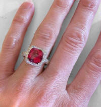 Engagement ring in gold