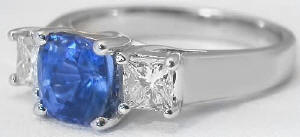 Princess cut ring in gold